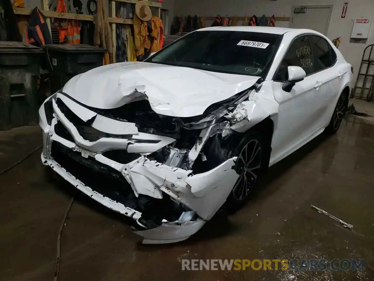 2 Photograph of a damaged car 4T1B11HK5KU736179 TOYOTA CAMRY 2019