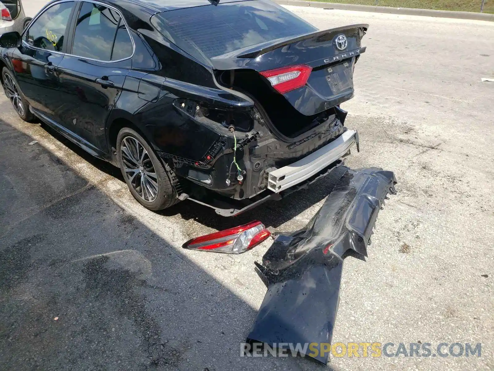 9 Photograph of a damaged car 4T1B11HK5KU736523 TOYOTA CAMRY 2019