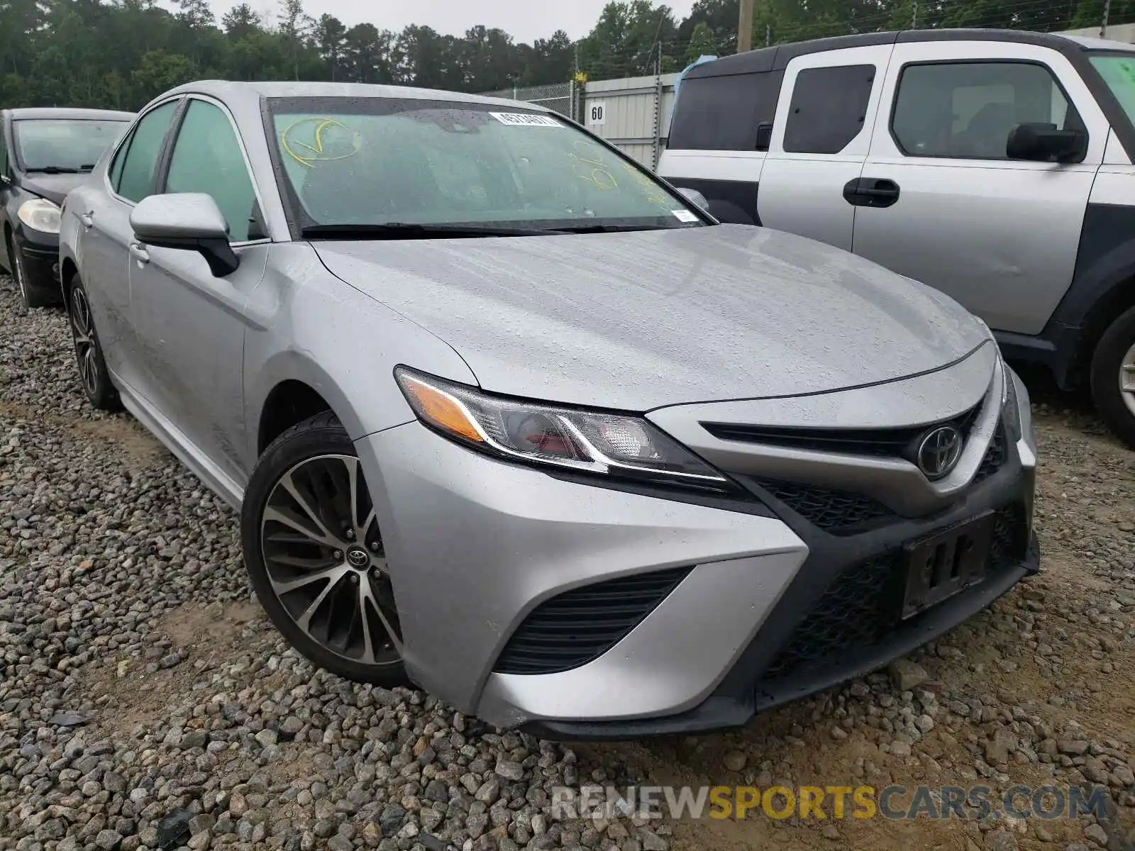 1 Photograph of a damaged car 4T1B11HK5KU736957 TOYOTA CAMRY 2019