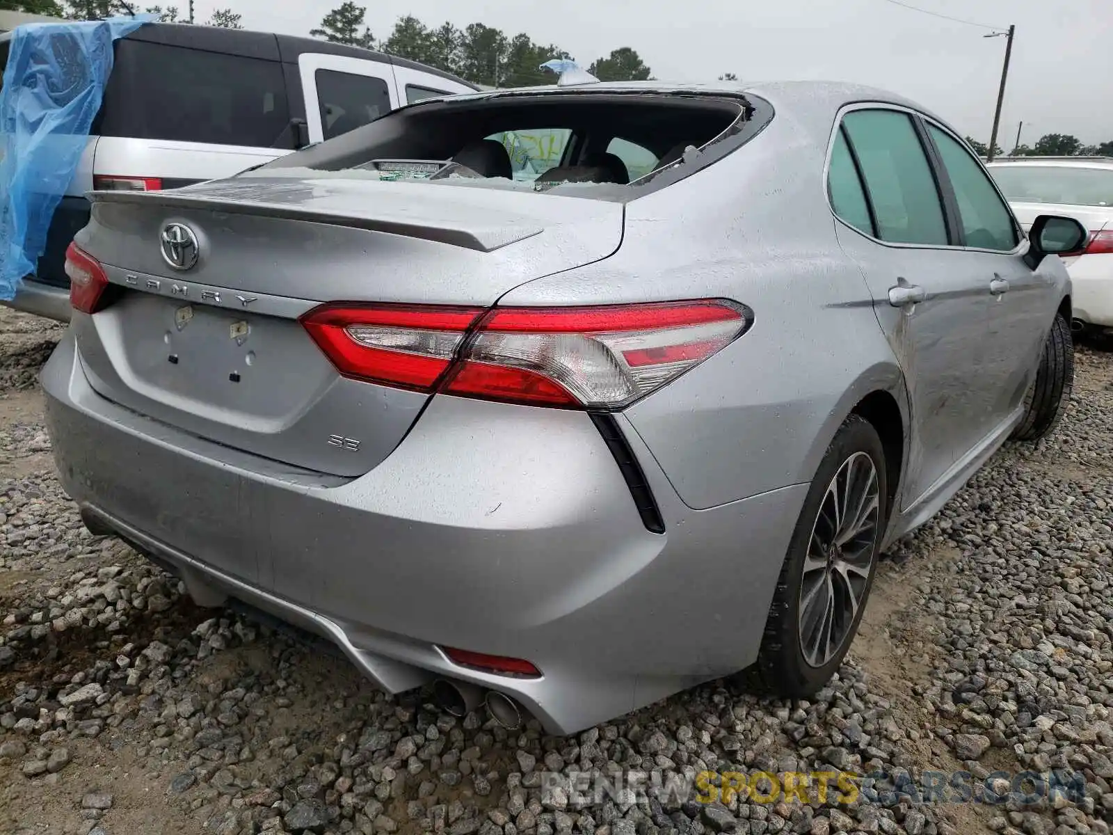 4 Photograph of a damaged car 4T1B11HK5KU736957 TOYOTA CAMRY 2019