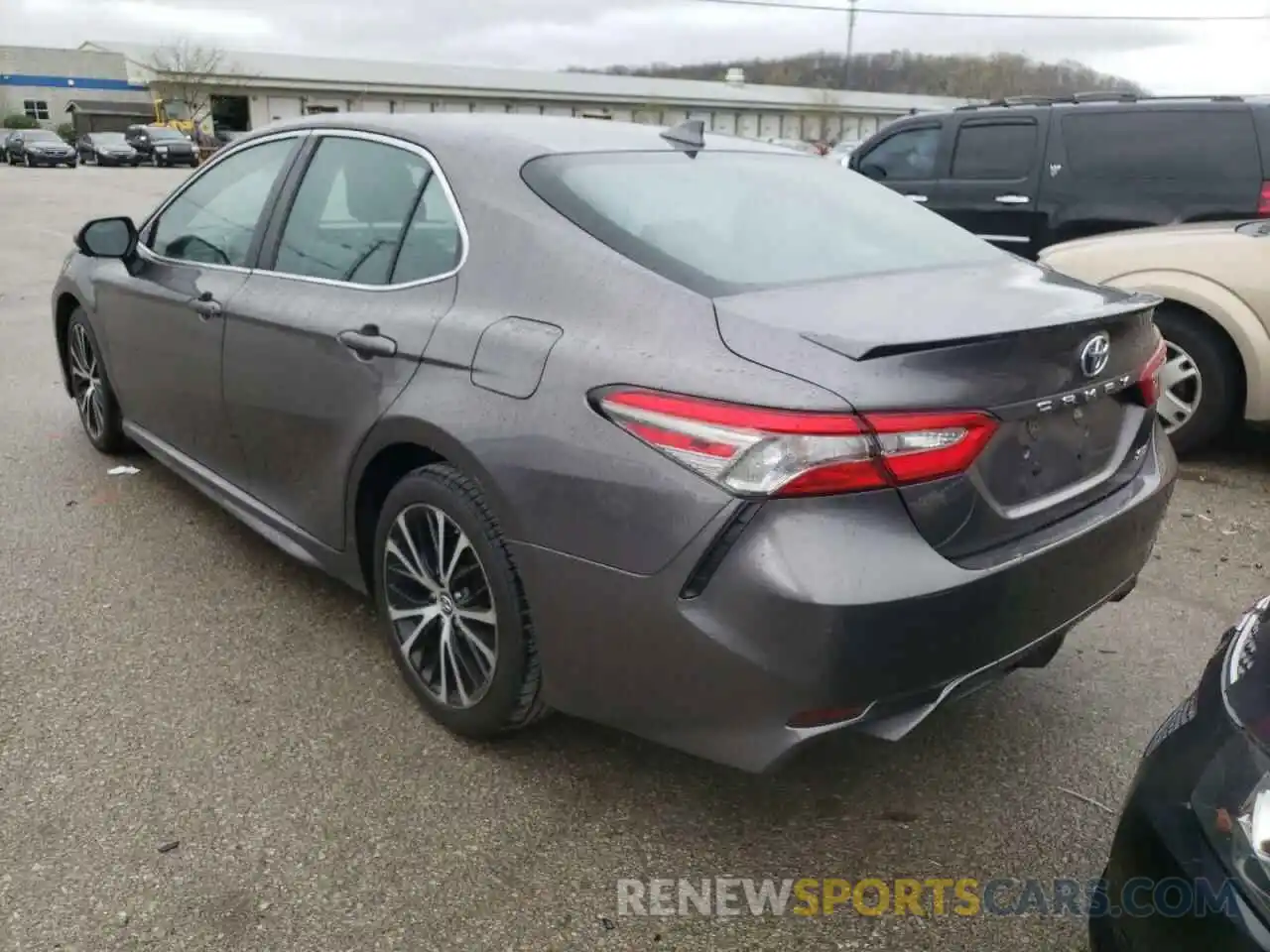 3 Photograph of a damaged car 4T1B11HK5KU737526 TOYOTA CAMRY 2019