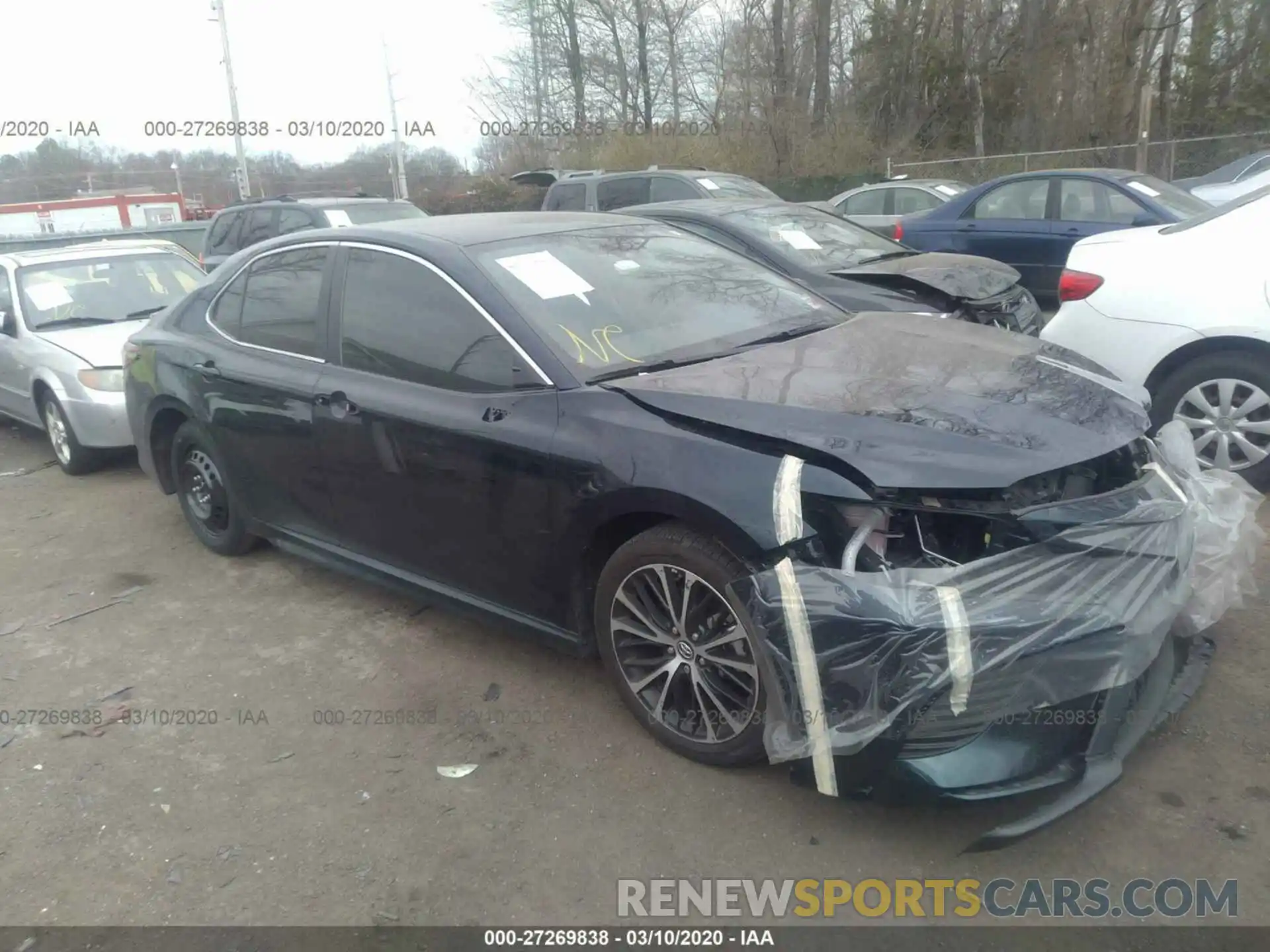 1 Photograph of a damaged car 4T1B11HK5KU738093 TOYOTA CAMRY 2019