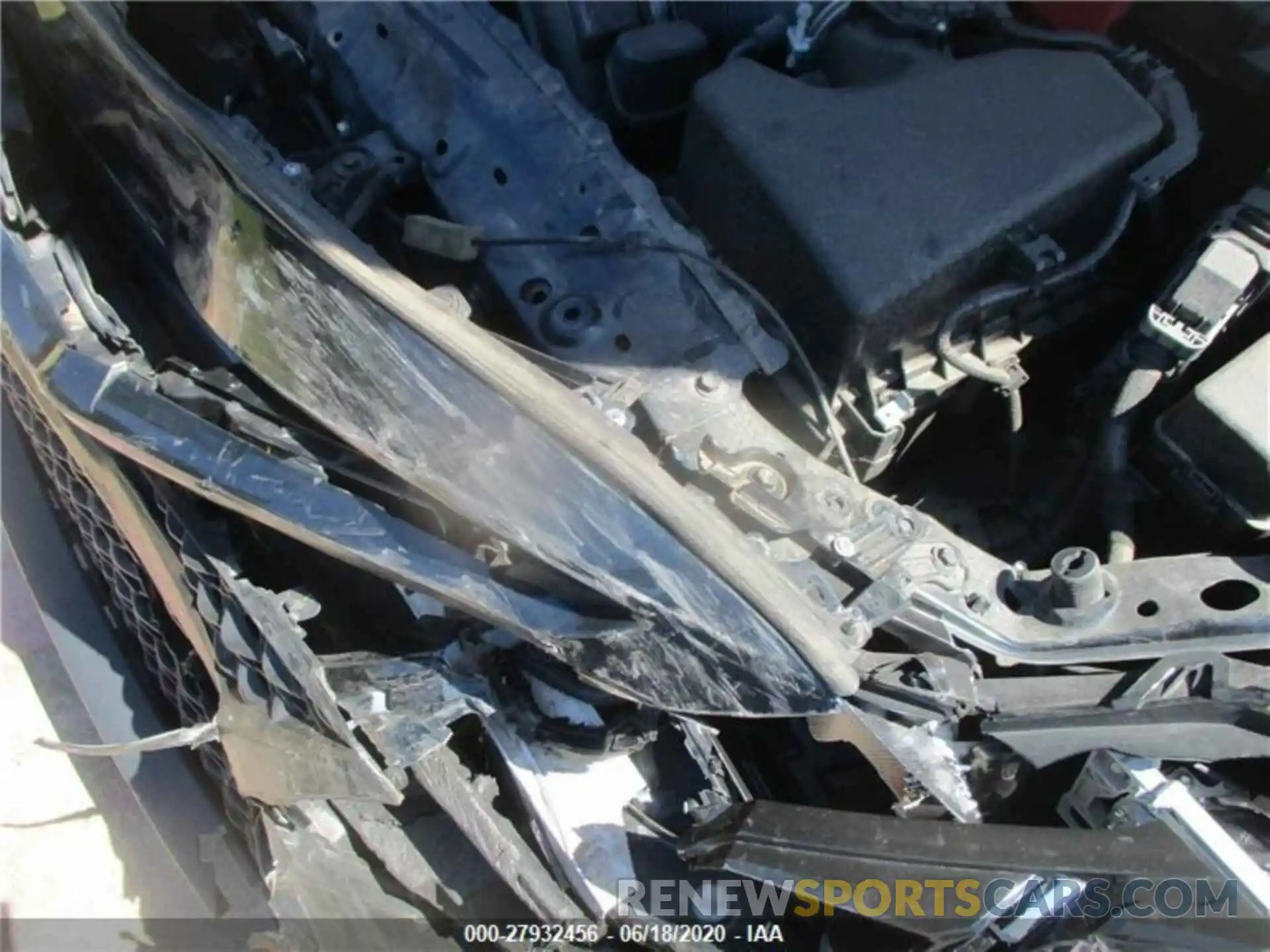 10 Photograph of a damaged car 4T1B11HK5KU738613 TOYOTA CAMRY 2019