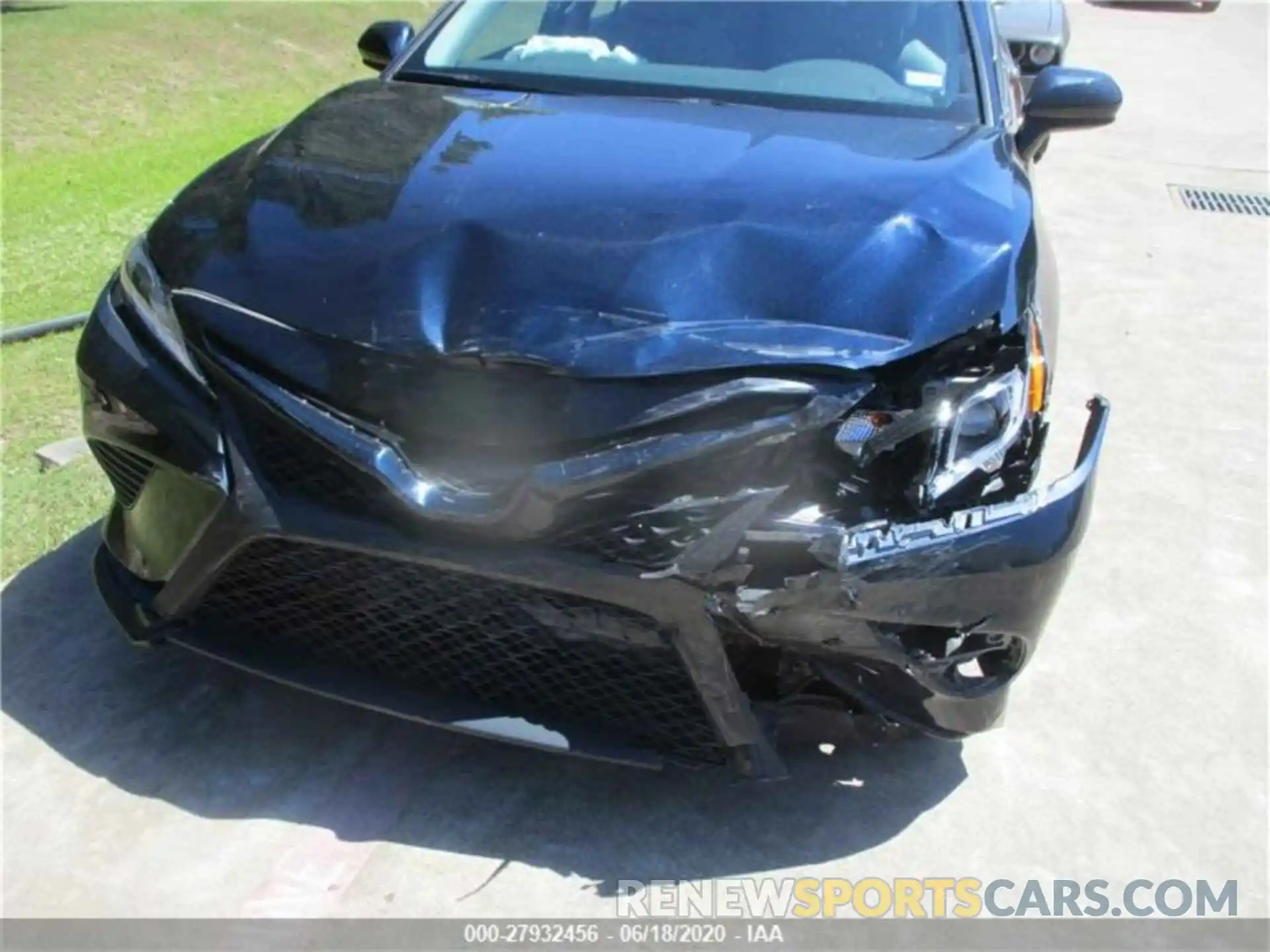 7 Photograph of a damaged car 4T1B11HK5KU738613 TOYOTA CAMRY 2019