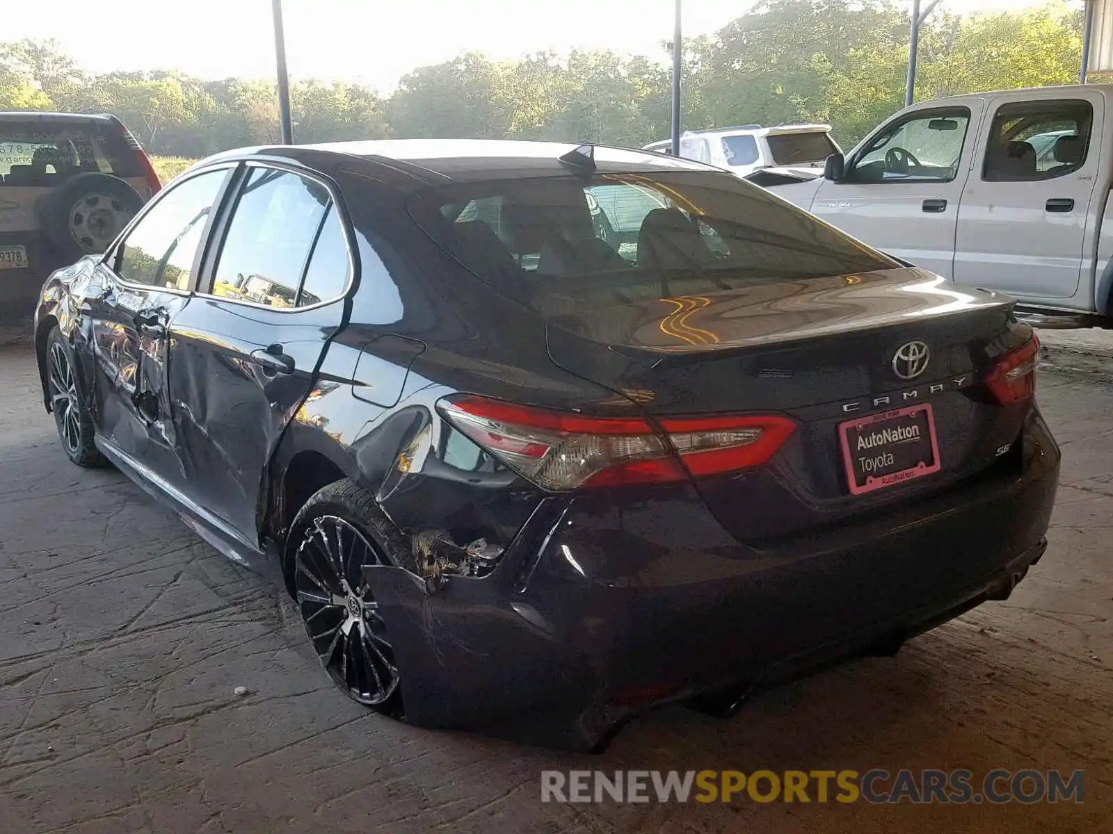 3 Photograph of a damaged car 4T1B11HK5KU738921 TOYOTA CAMRY 2019