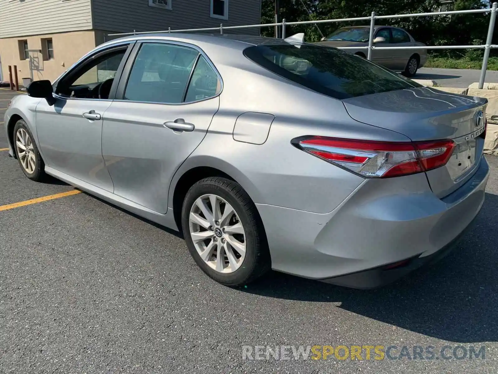 3 Photograph of a damaged car 4T1B11HK5KU740300 TOYOTA CAMRY 2019