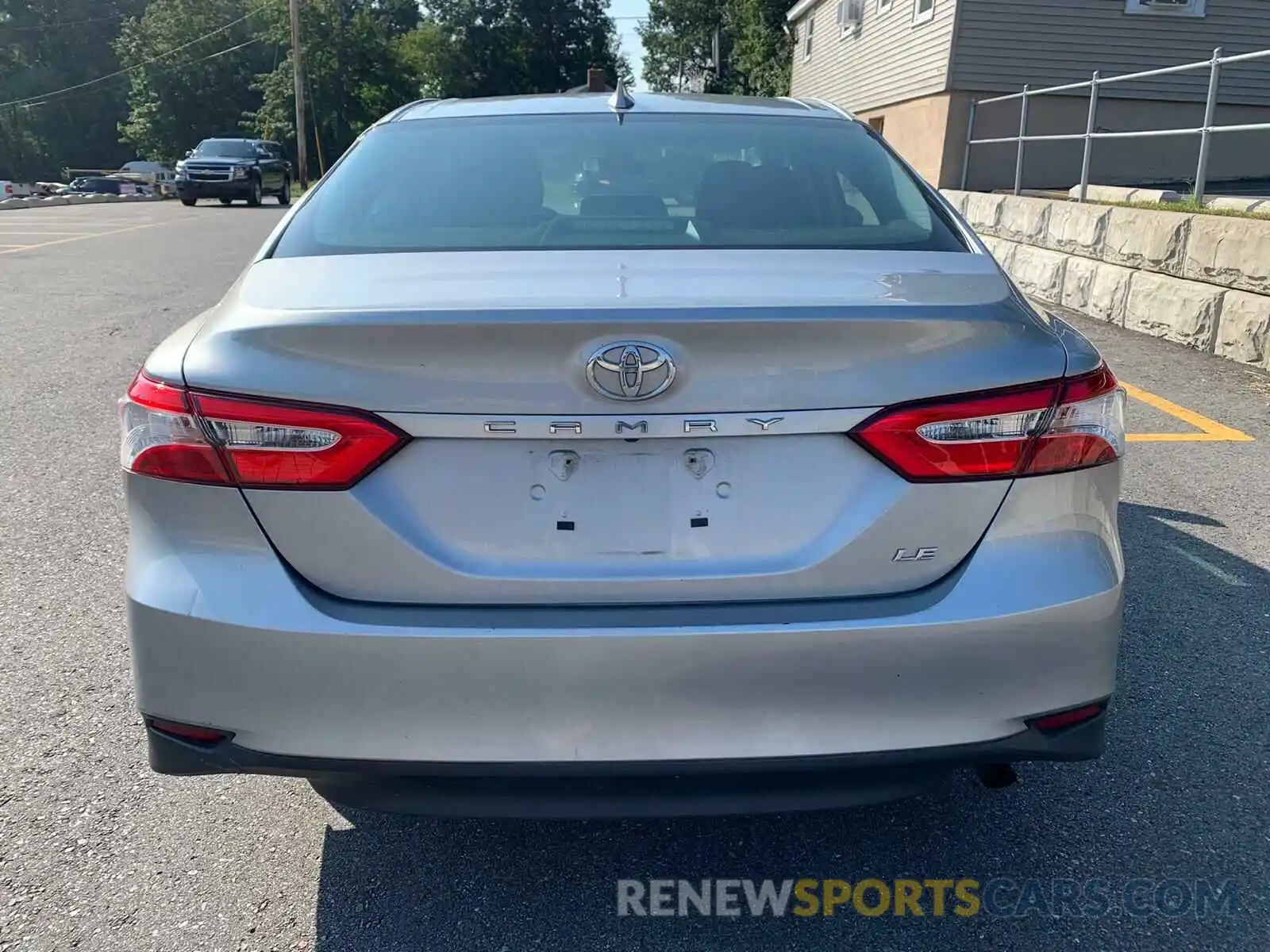 5 Photograph of a damaged car 4T1B11HK5KU740300 TOYOTA CAMRY 2019