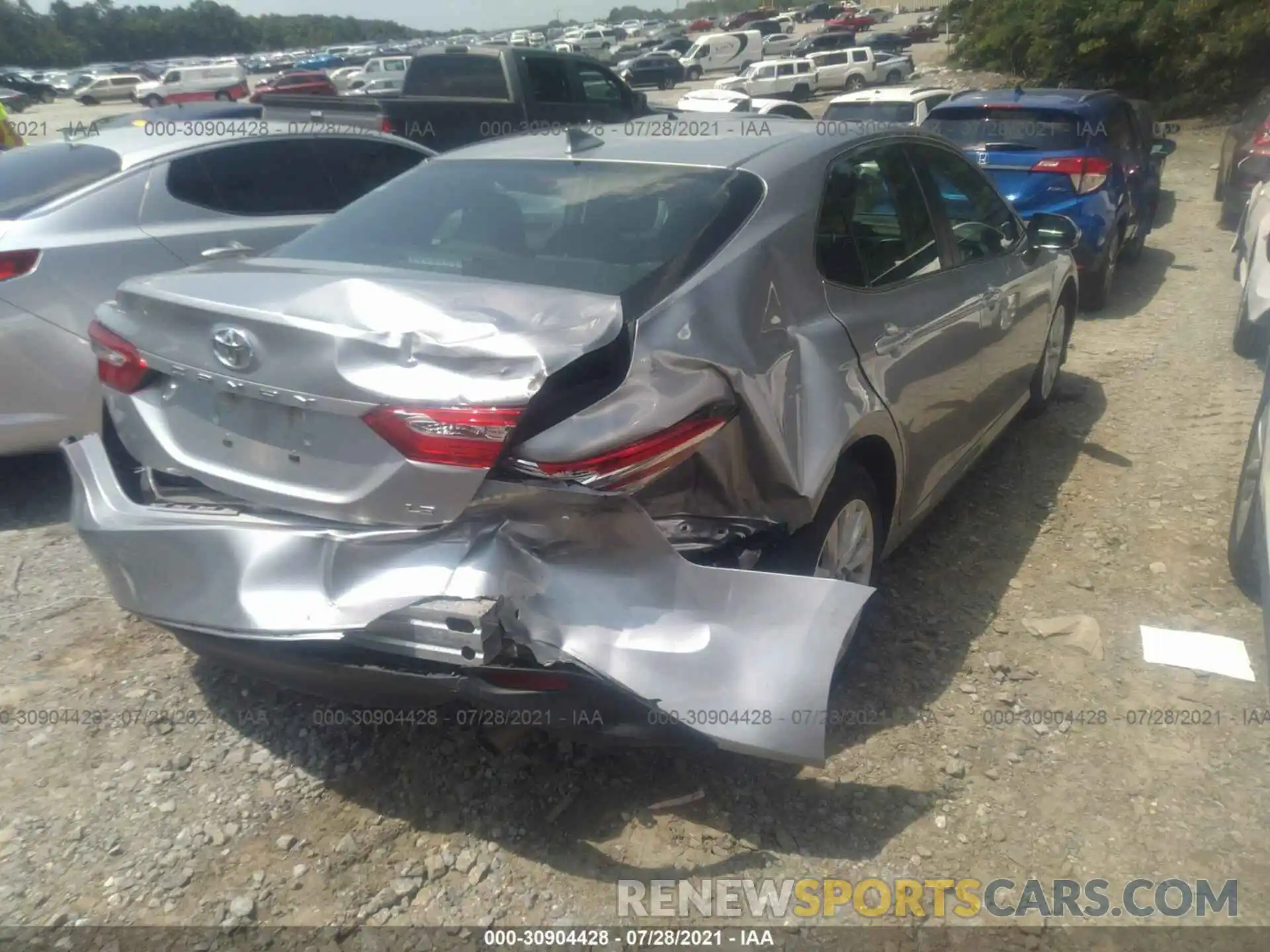 4 Photograph of a damaged car 4T1B11HK5KU740331 TOYOTA CAMRY 2019