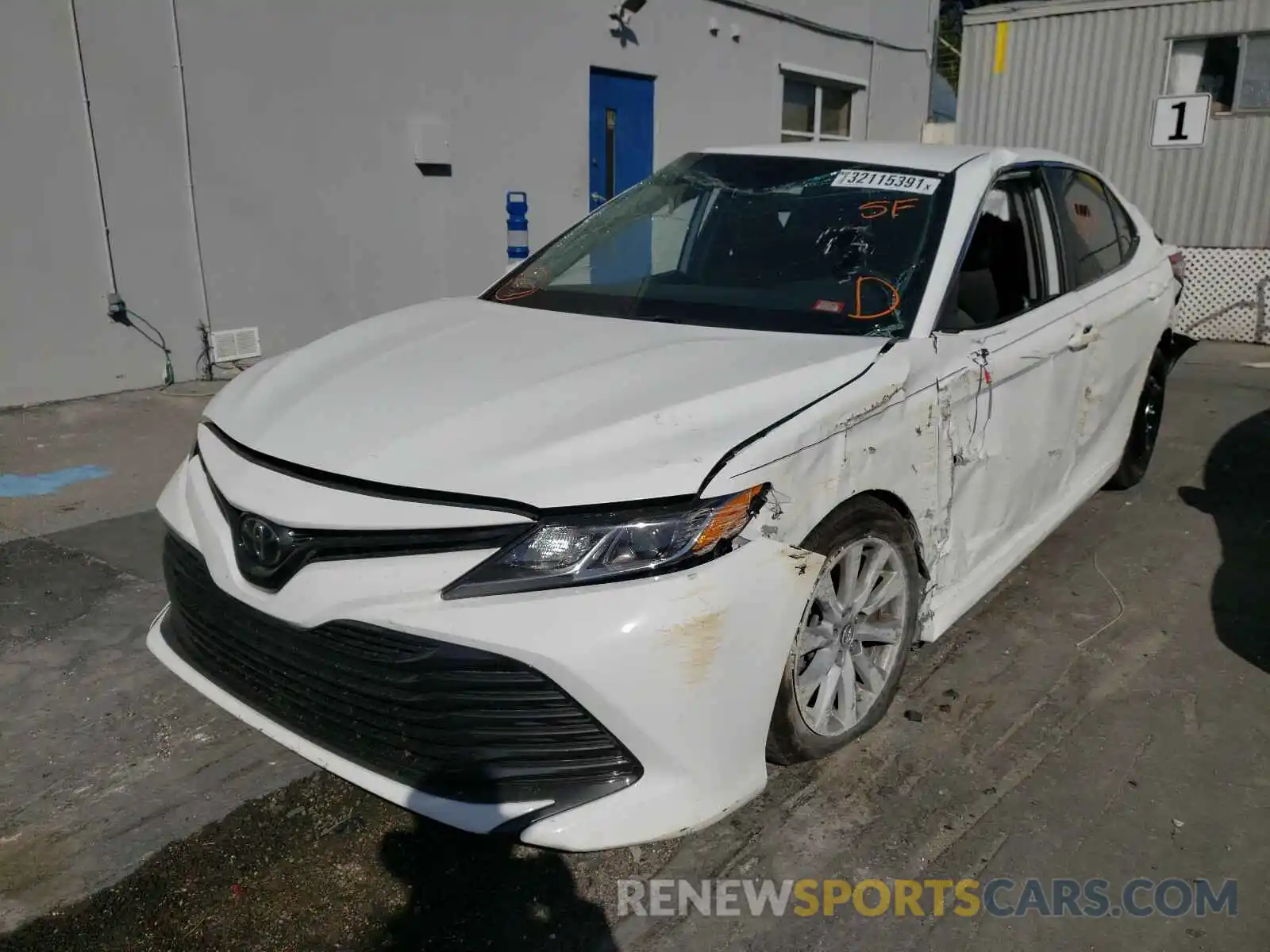 2 Photograph of a damaged car 4T1B11HK5KU740362 TOYOTA CAMRY 2019