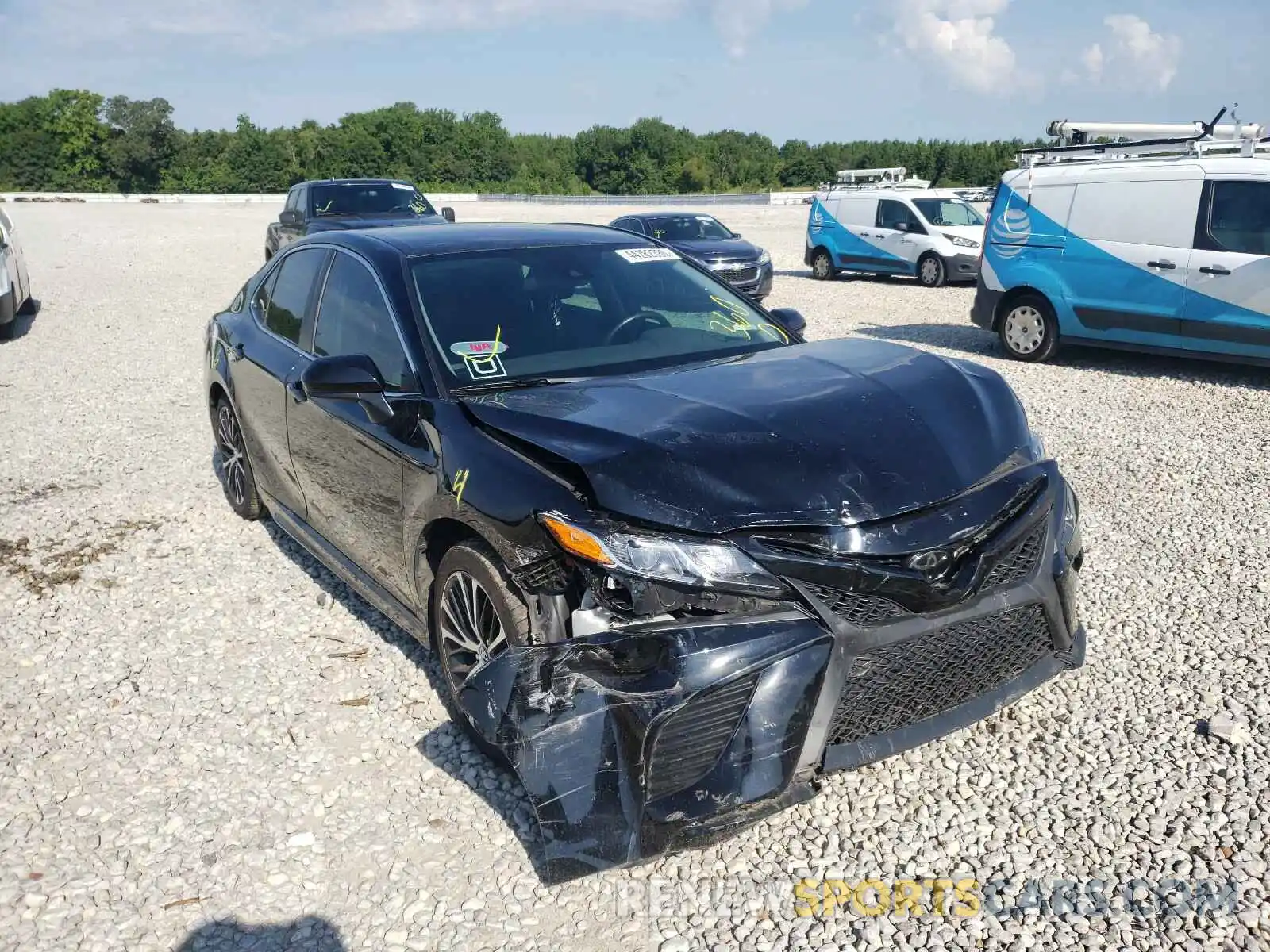 1 Photograph of a damaged car 4T1B11HK5KU740877 TOYOTA CAMRY 2019