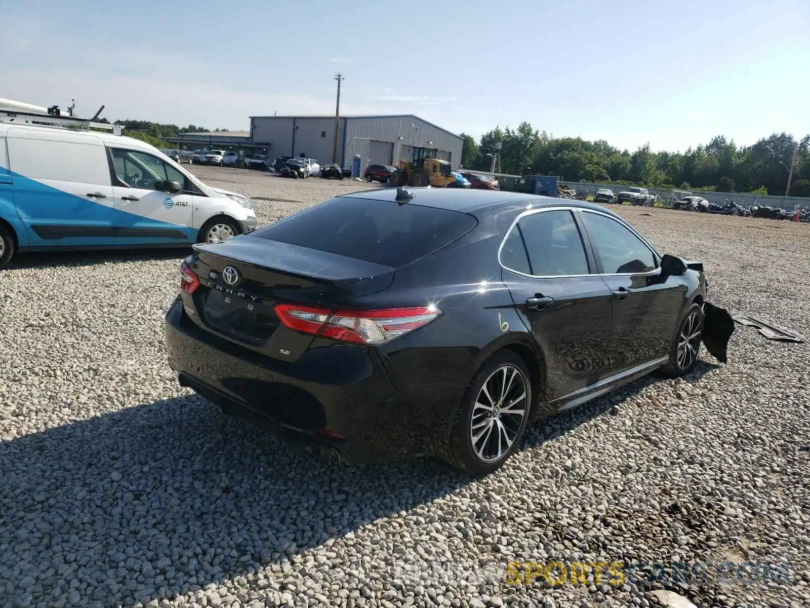 4 Photograph of a damaged car 4T1B11HK5KU740877 TOYOTA CAMRY 2019