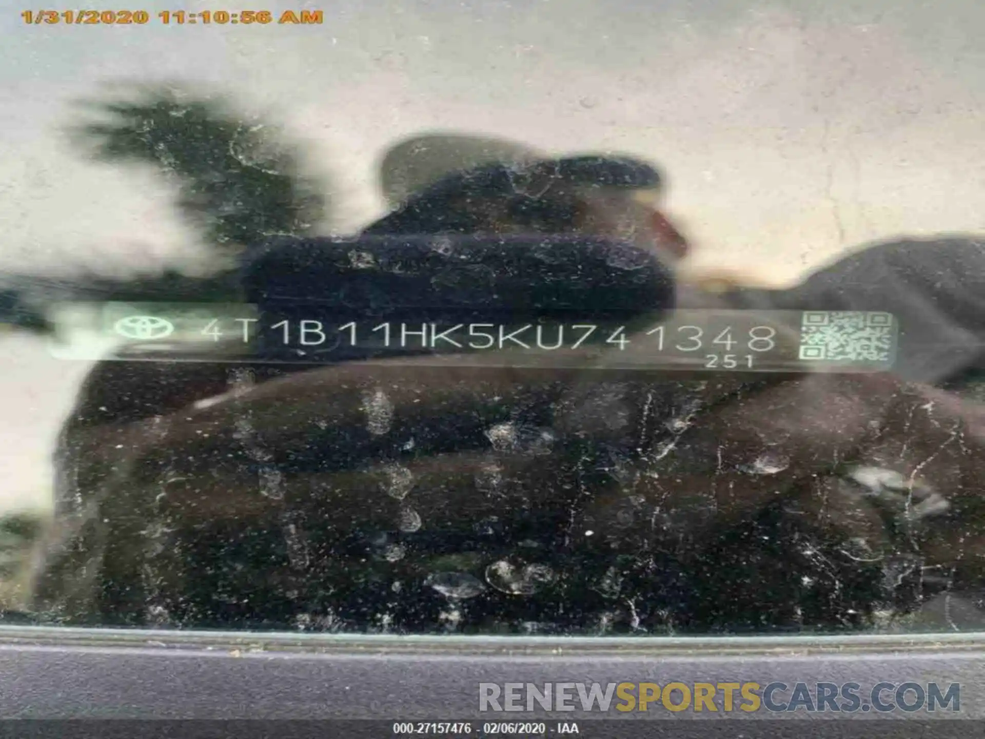 14 Photograph of a damaged car 4T1B11HK5KU741348 TOYOTA CAMRY 2019