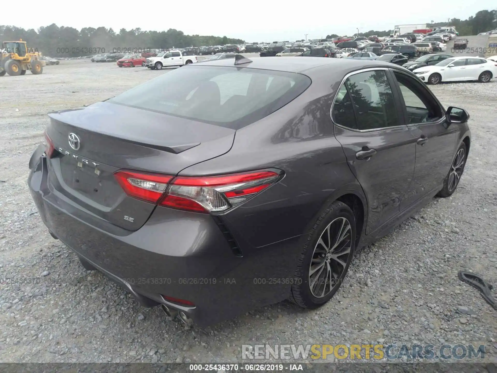 4 Photograph of a damaged car 4T1B11HK5KU741950 TOYOTA CAMRY 2019