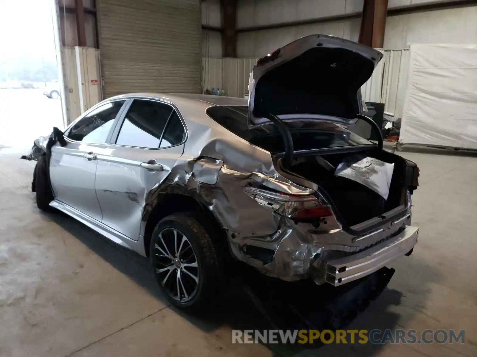 3 Photograph of a damaged car 4T1B11HK5KU742693 TOYOTA CAMRY 2019