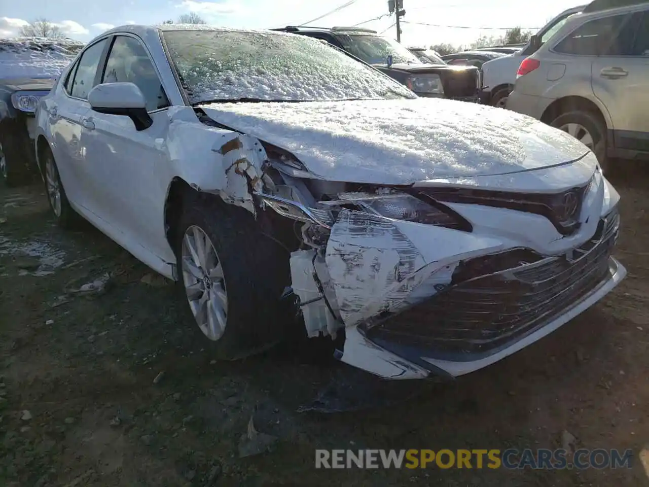 1 Photograph of a damaged car 4T1B11HK5KU744699 TOYOTA CAMRY 2019