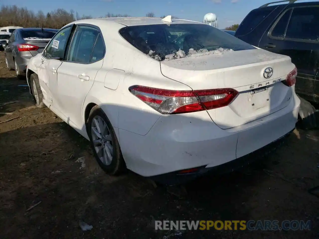 3 Фотография поврежденного автомобиля 4T1B11HK5KU744699 TOYOTA CAMRY 2019