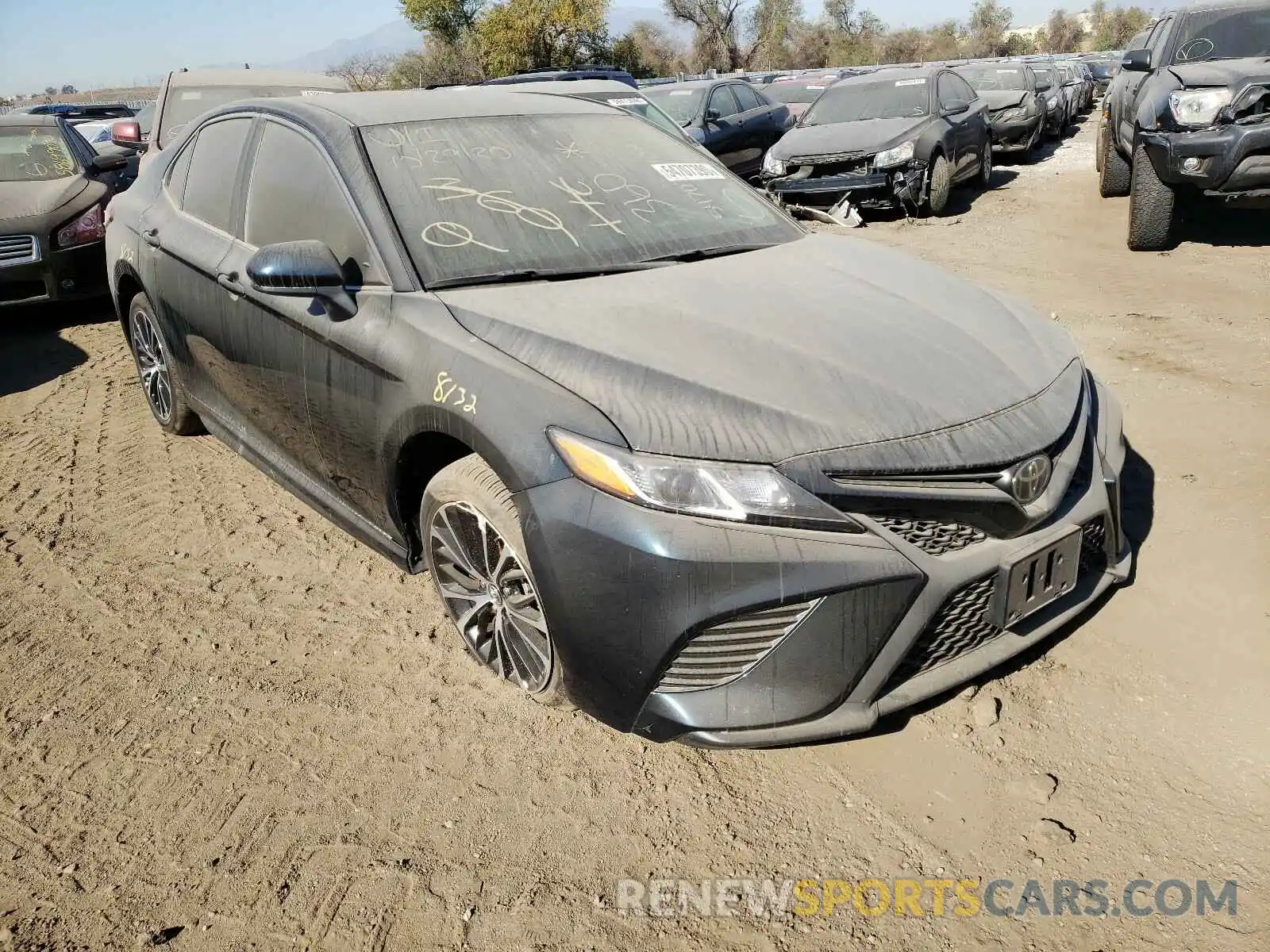 1 Photograph of a damaged car 4T1B11HK5KU745173 TOYOTA CAMRY 2019