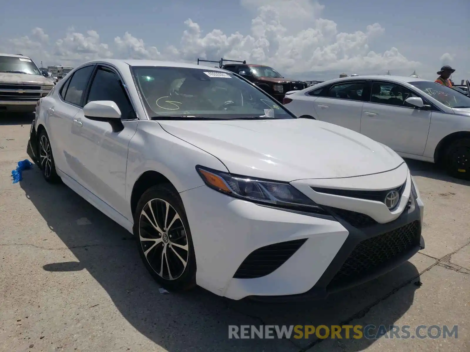 1 Photograph of a damaged car 4T1B11HK5KU745965 TOYOTA CAMRY 2019