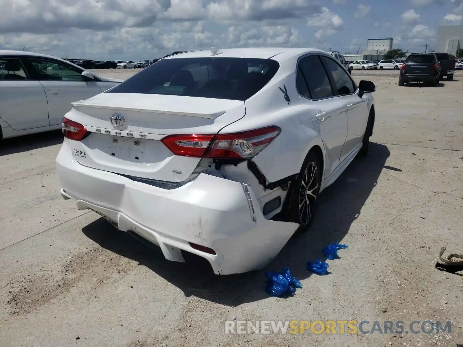 4 Photograph of a damaged car 4T1B11HK5KU745965 TOYOTA CAMRY 2019