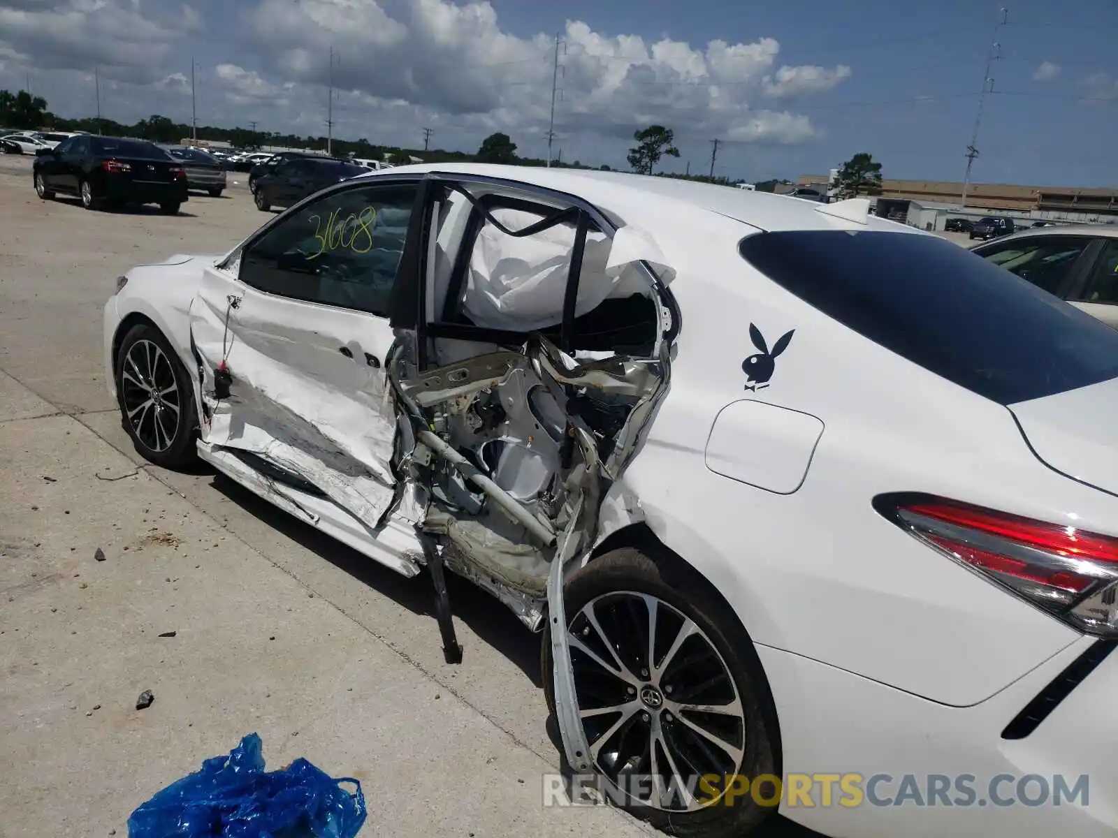 9 Photograph of a damaged car 4T1B11HK5KU745965 TOYOTA CAMRY 2019