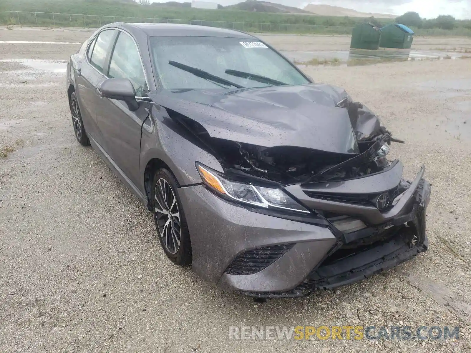 1 Photograph of a damaged car 4T1B11HK5KU746243 TOYOTA CAMRY 2019