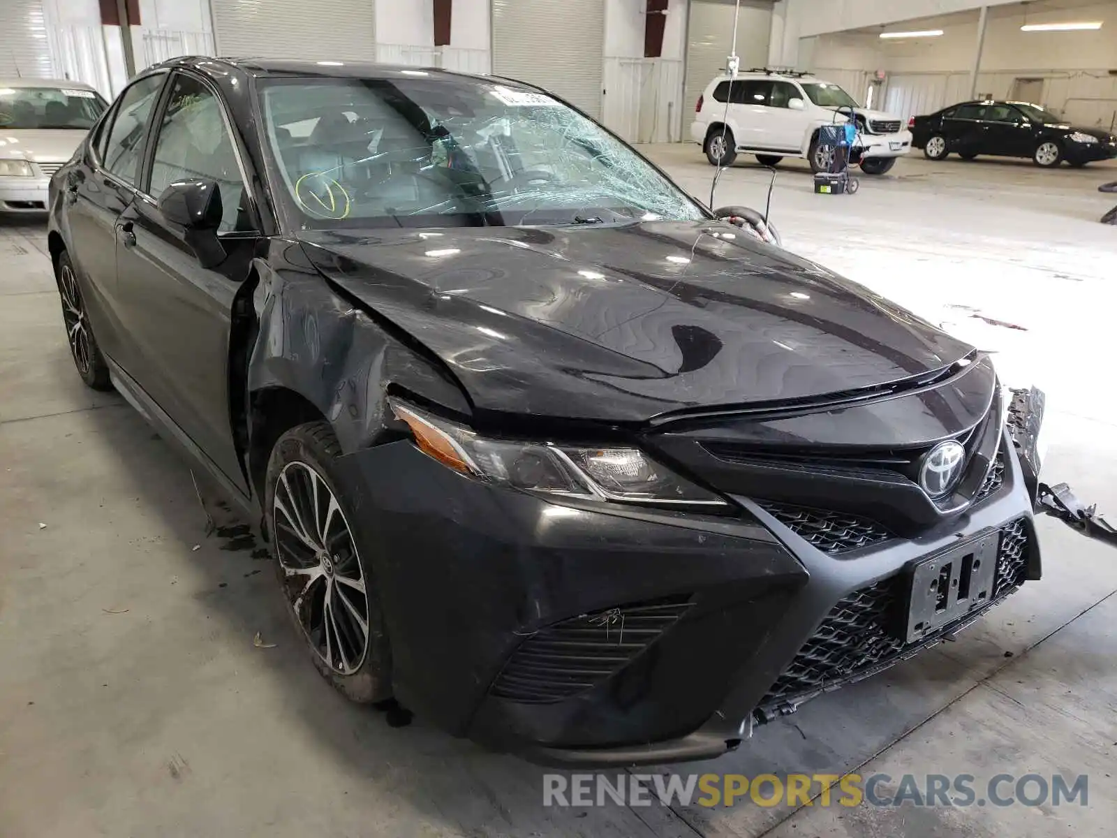 1 Photograph of a damaged car 4T1B11HK5KU746775 TOYOTA CAMRY 2019