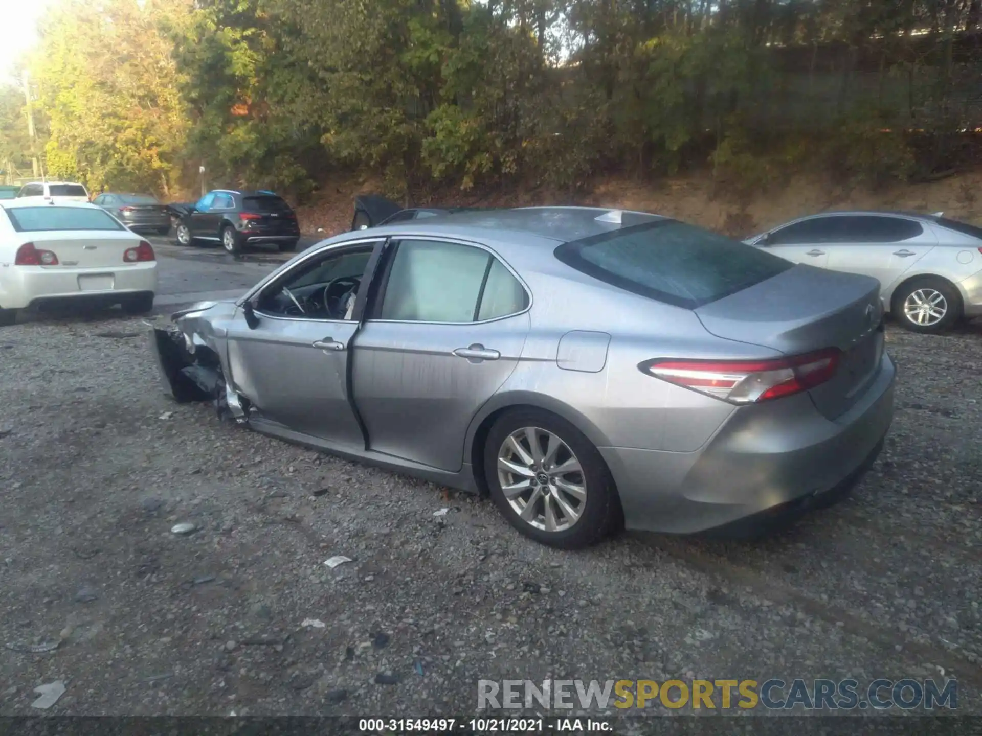 3 Photograph of a damaged car 4T1B11HK5KU747618 TOYOTA CAMRY 2019