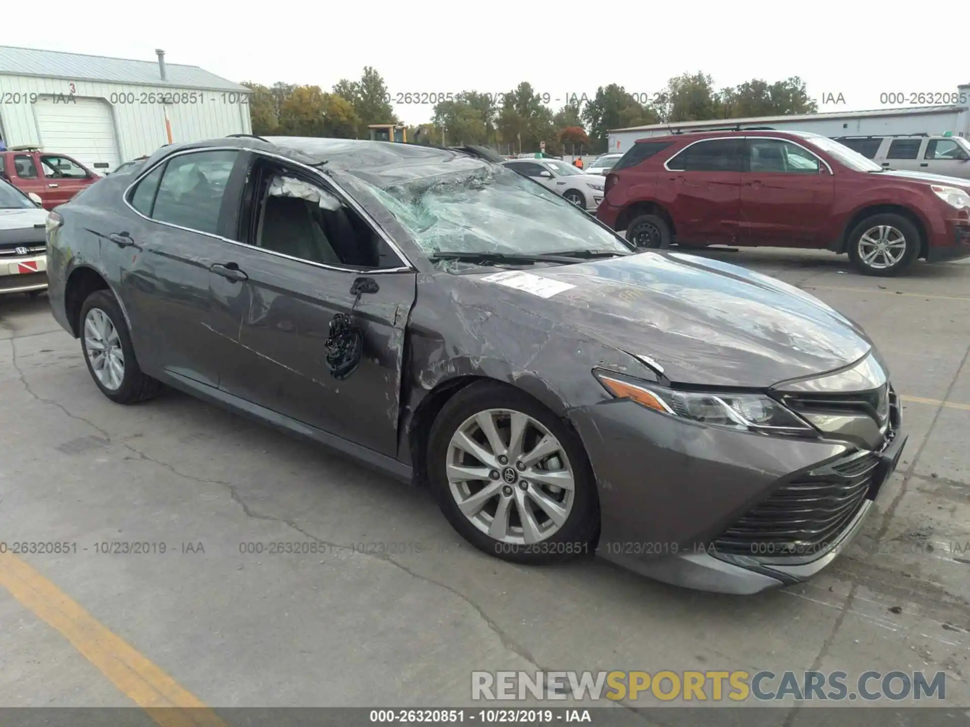 1 Photograph of a damaged car 4T1B11HK5KU747795 TOYOTA CAMRY 2019