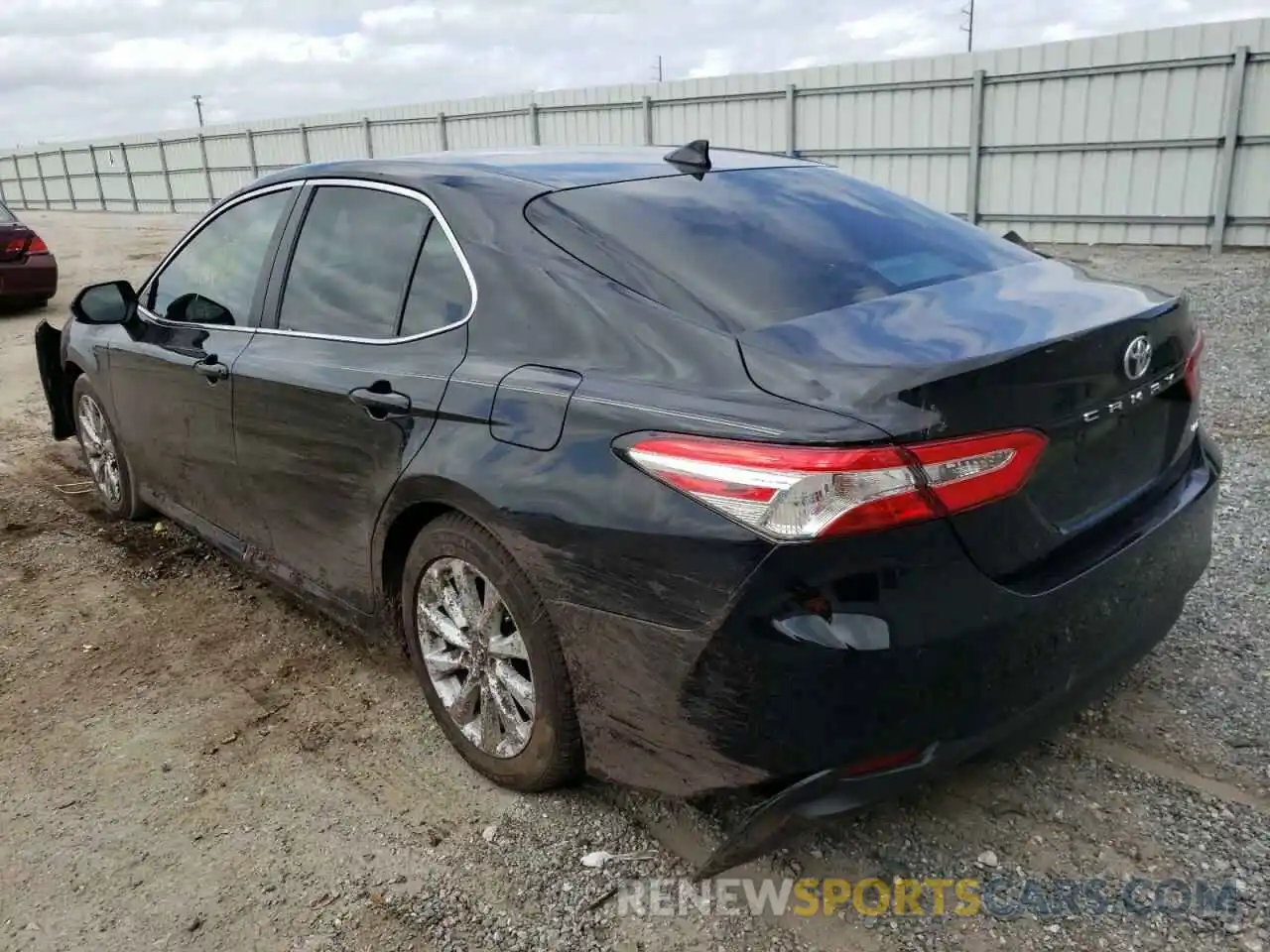 3 Фотография поврежденного автомобиля 4T1B11HK5KU749160 TOYOTA CAMRY 2019