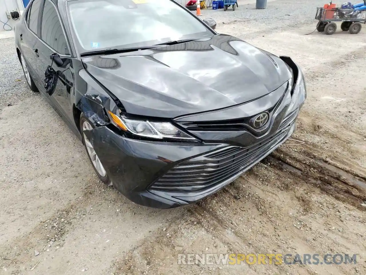 9 Photograph of a damaged car 4T1B11HK5KU749160 TOYOTA CAMRY 2019