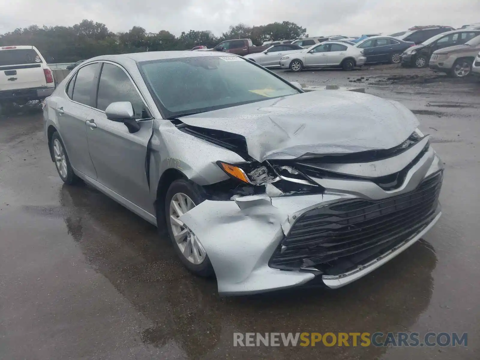 1 Photograph of a damaged car 4T1B11HK5KU749479 TOYOTA CAMRY 2019