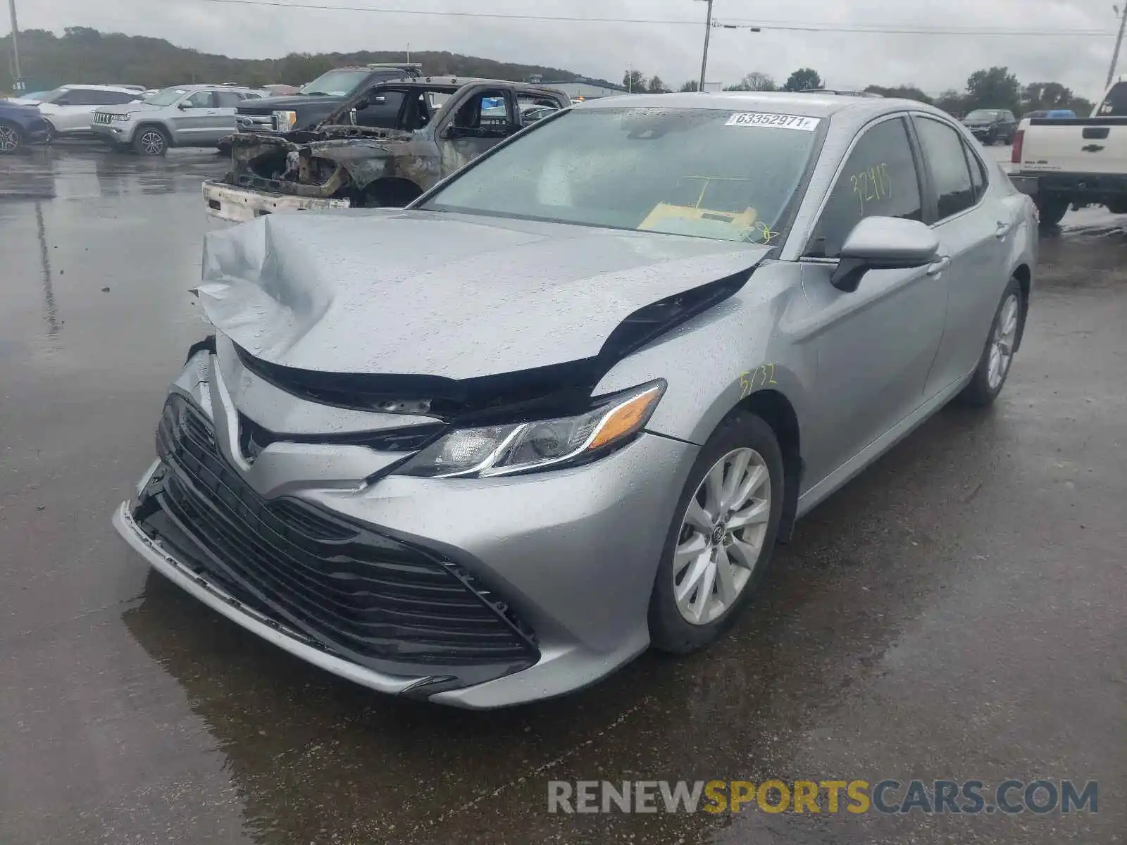 2 Photograph of a damaged car 4T1B11HK5KU749479 TOYOTA CAMRY 2019