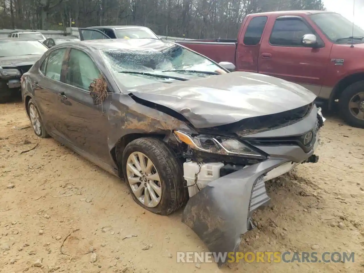 1 Photograph of a damaged car 4T1B11HK5KU754679 TOYOTA CAMRY 2019