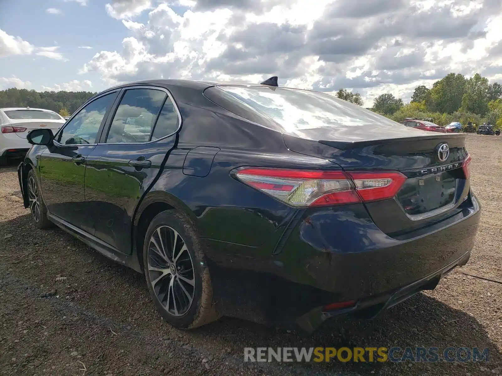 3 Photograph of a damaged car 4T1B11HK5KU755993 TOYOTA CAMRY 2019