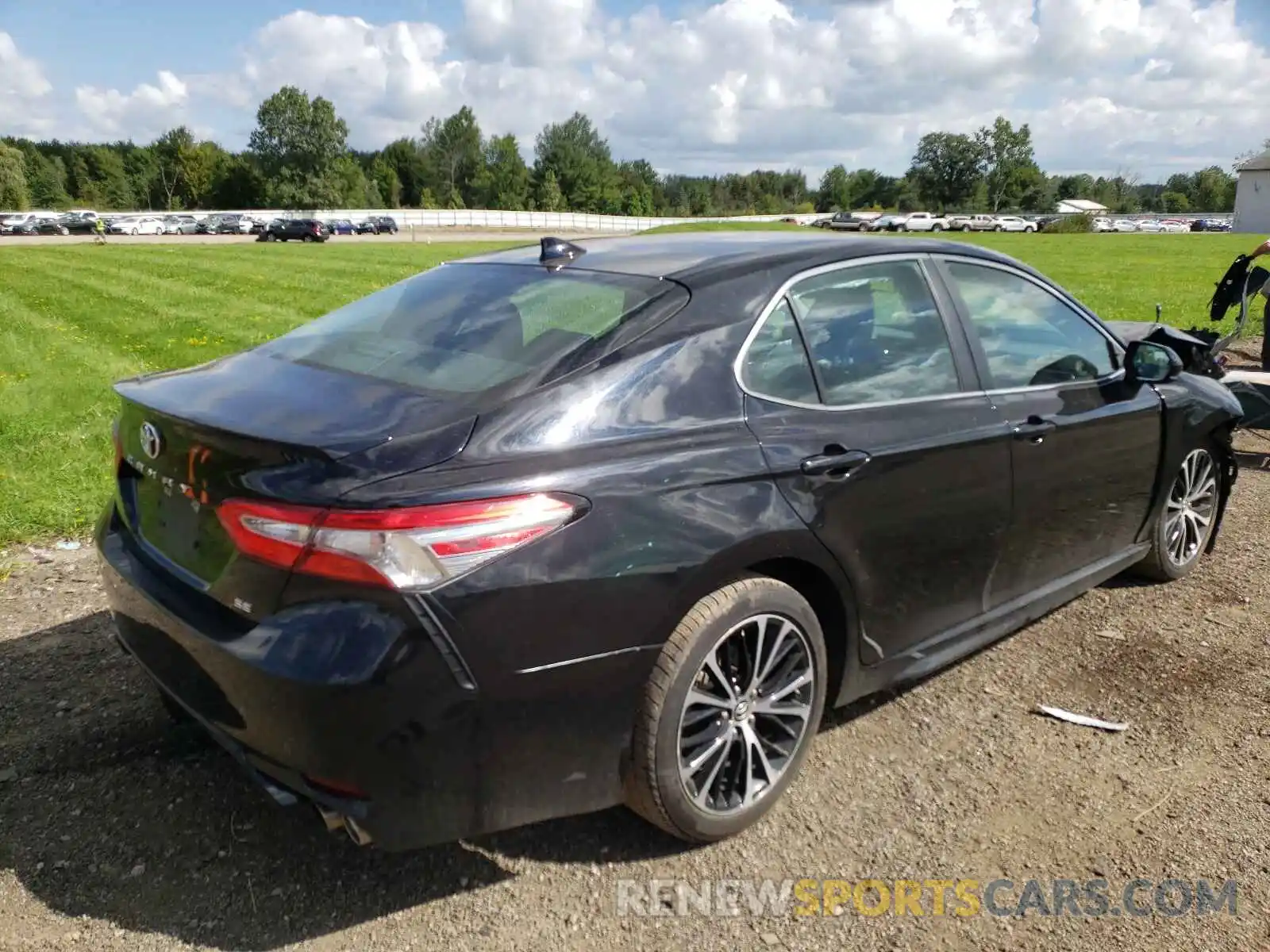 4 Photograph of a damaged car 4T1B11HK5KU755993 TOYOTA CAMRY 2019