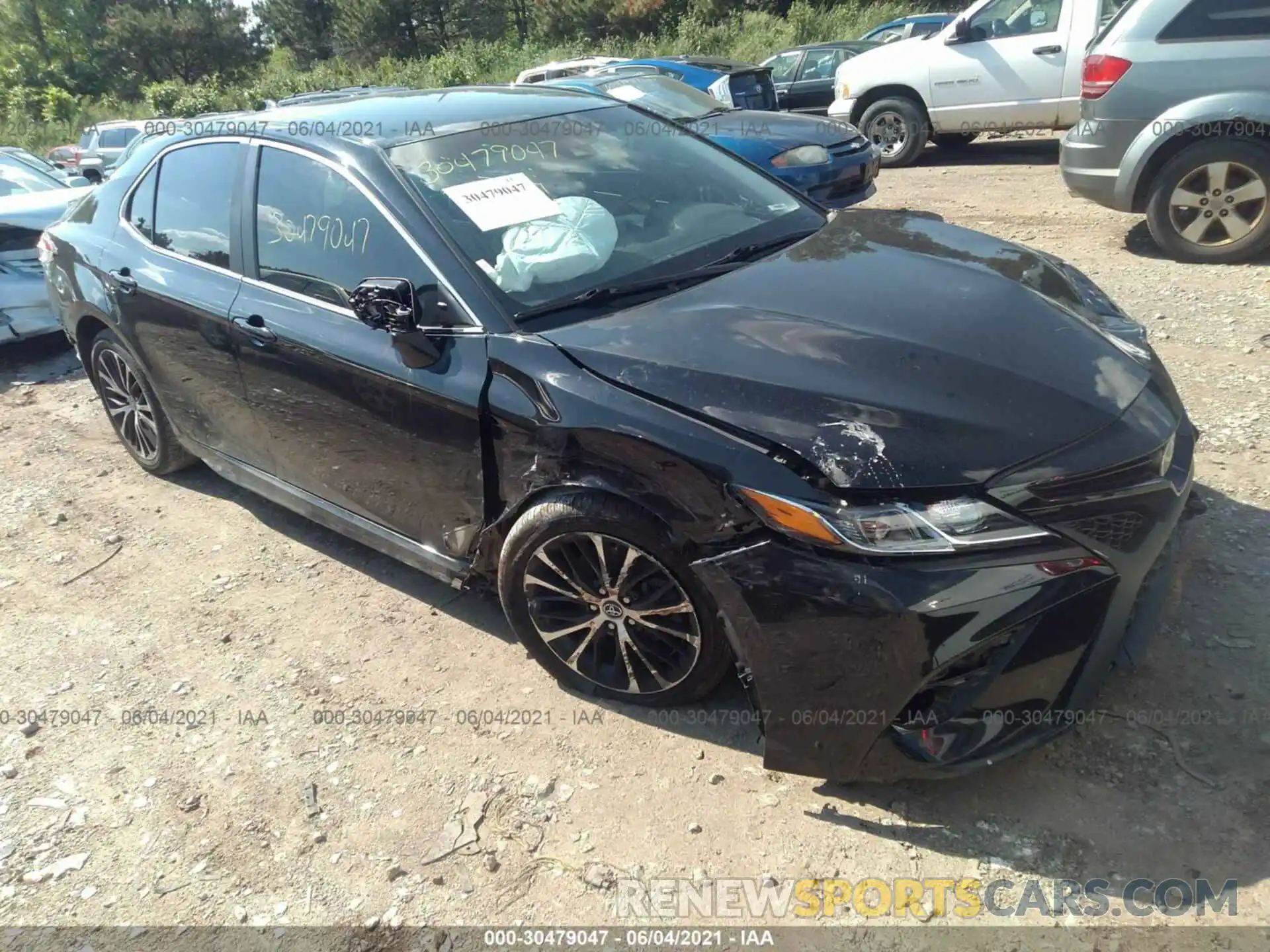 1 Photograph of a damaged car 4T1B11HK5KU757291 TOYOTA CAMRY 2019