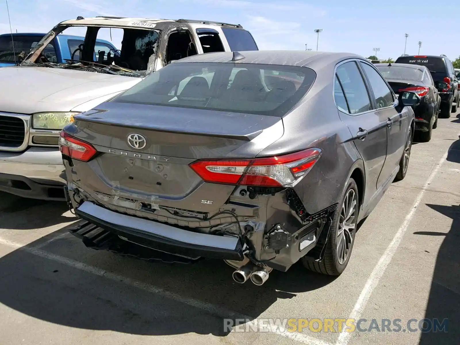 4 Photograph of a damaged car 4T1B11HK5KU757890 TOYOTA CAMRY 2019