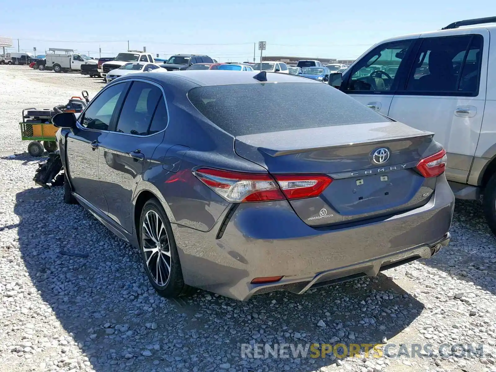 3 Photograph of a damaged car 4T1B11HK5KU759896 TOYOTA CAMRY 2019