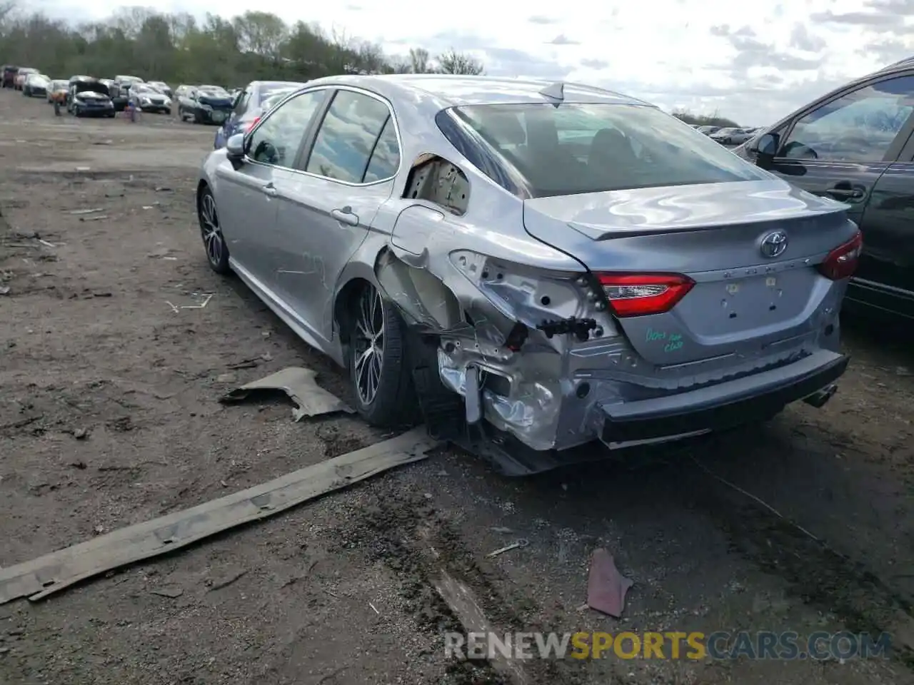 3 Photograph of a damaged car 4T1B11HK5KU760756 TOYOTA CAMRY 2019