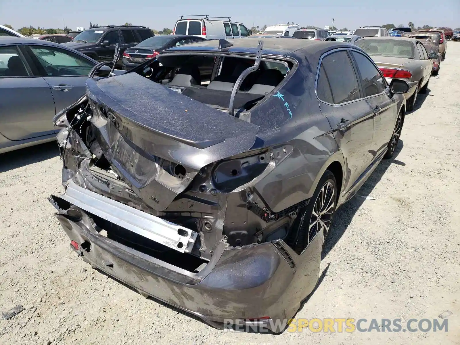 4 Photograph of a damaged car 4T1B11HK5KU760837 TOYOTA CAMRY 2019