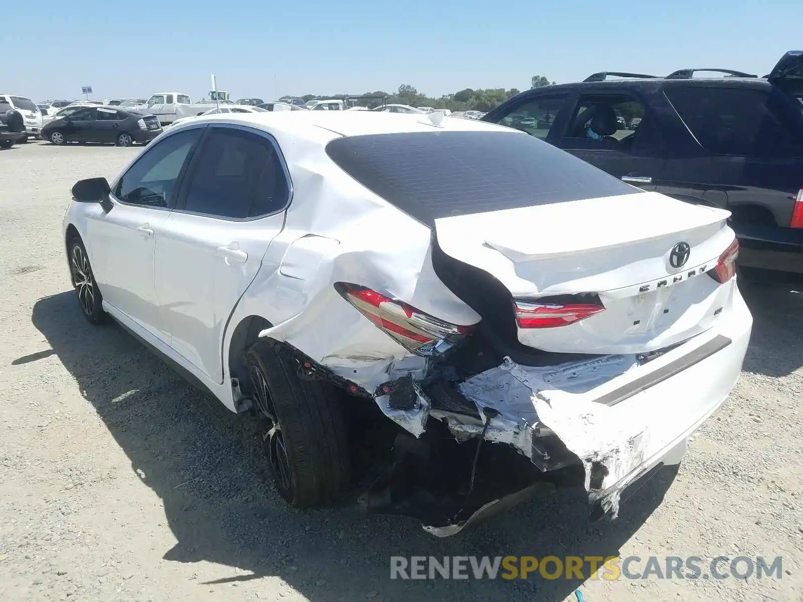 3 Photograph of a damaged car 4T1B11HK5KU761843 TOYOTA CAMRY 2019