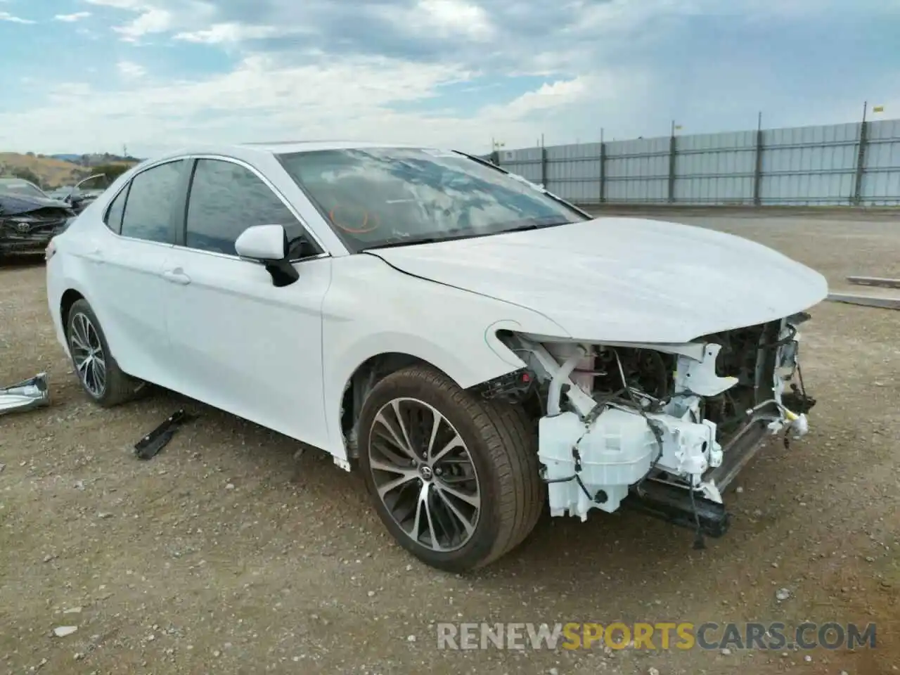 1 Photograph of a damaged car 4T1B11HK5KU765066 TOYOTA CAMRY 2019