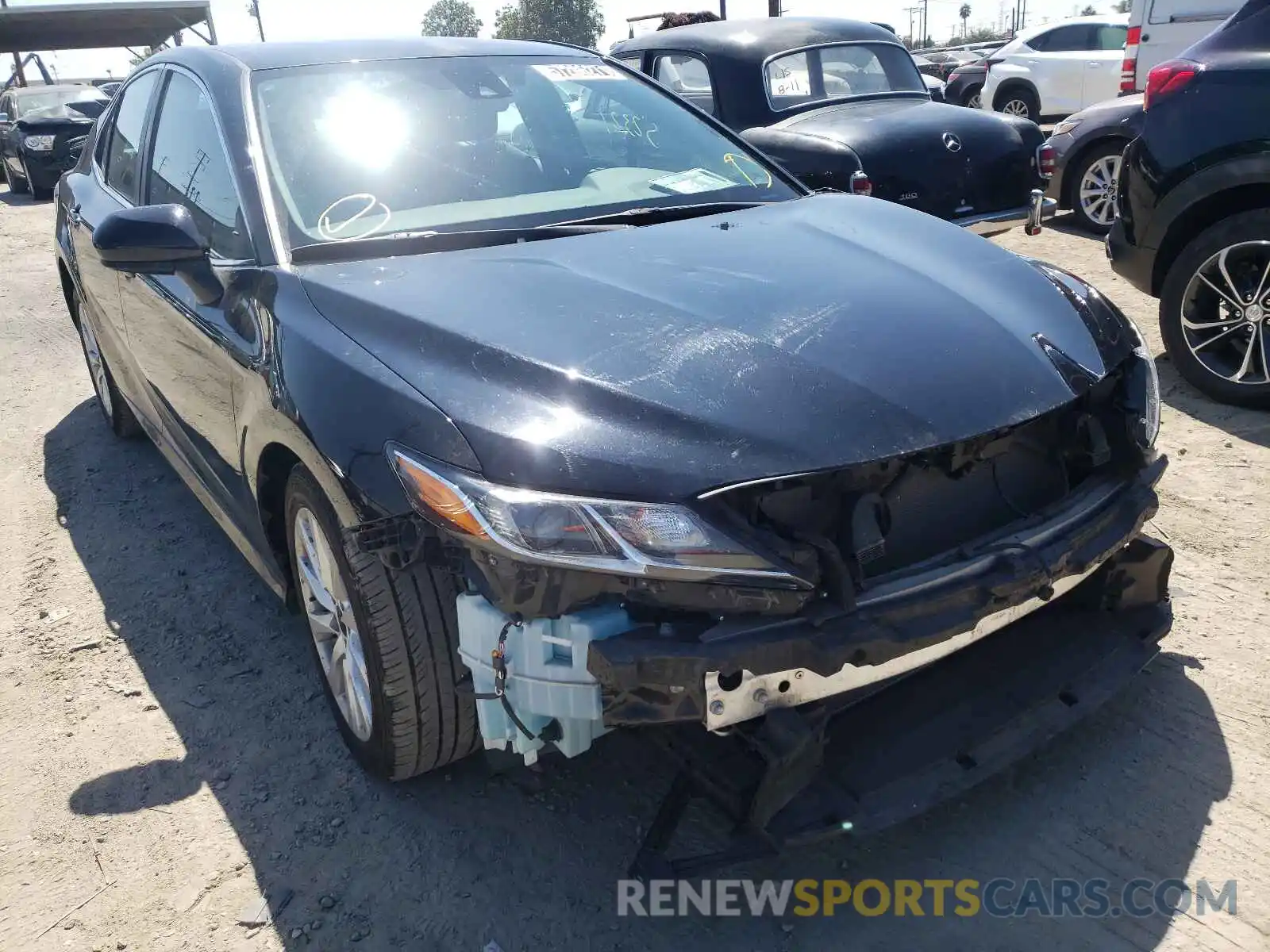 1 Photograph of a damaged car 4T1B11HK5KU766198 TOYOTA CAMRY 2019