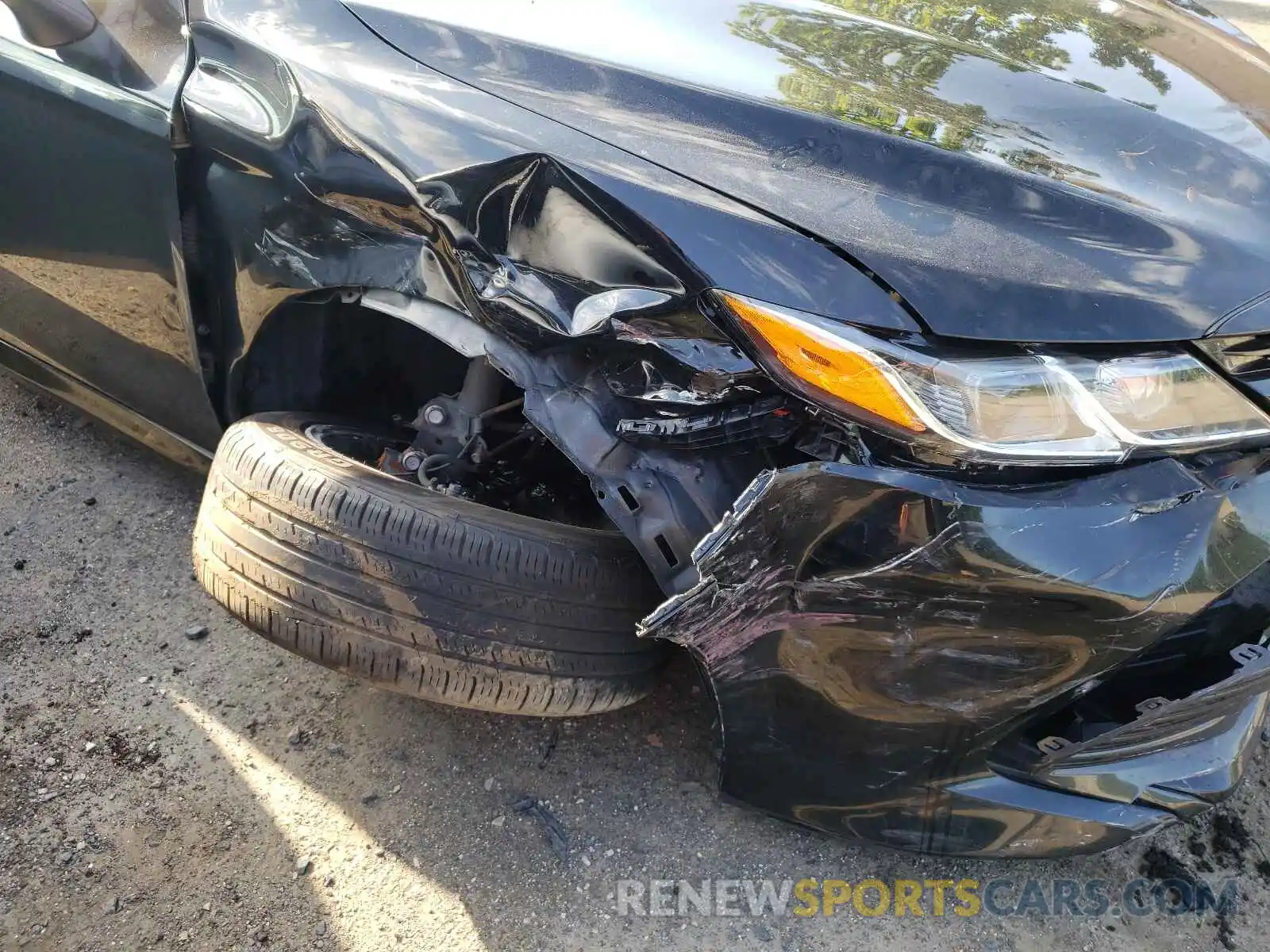 9 Photograph of a damaged car 4T1B11HK5KU767934 TOYOTA CAMRY 2019