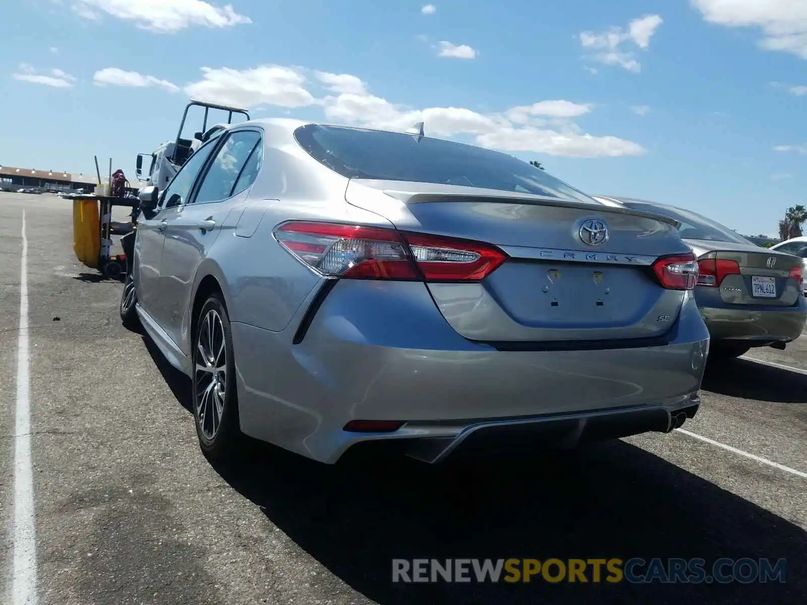 3 Photograph of a damaged car 4T1B11HK5KU768386 TOYOTA CAMRY 2019