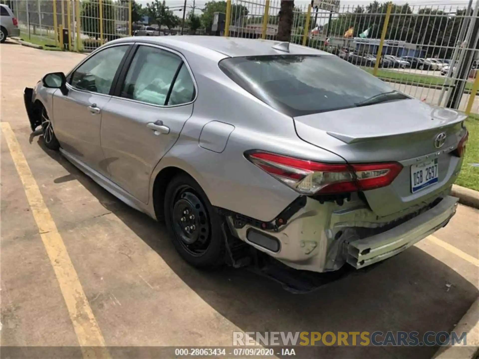 3 Photograph of a damaged car 4T1B11HK5KU768534 TOYOTA CAMRY 2019