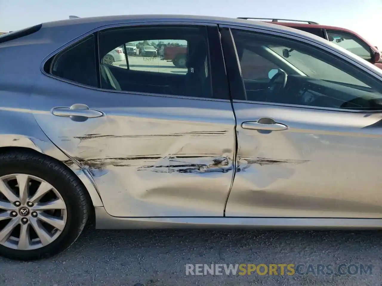 9 Photograph of a damaged car 4T1B11HK5KU770428 TOYOTA CAMRY 2019