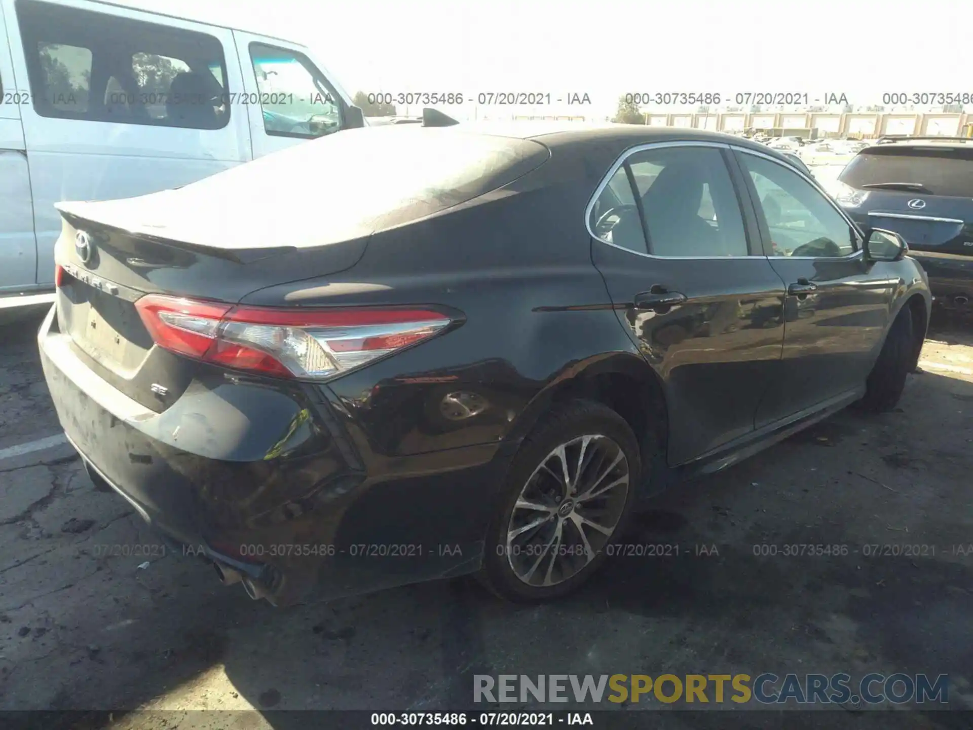 4 Photograph of a damaged car 4T1B11HK5KU770512 TOYOTA CAMRY 2019