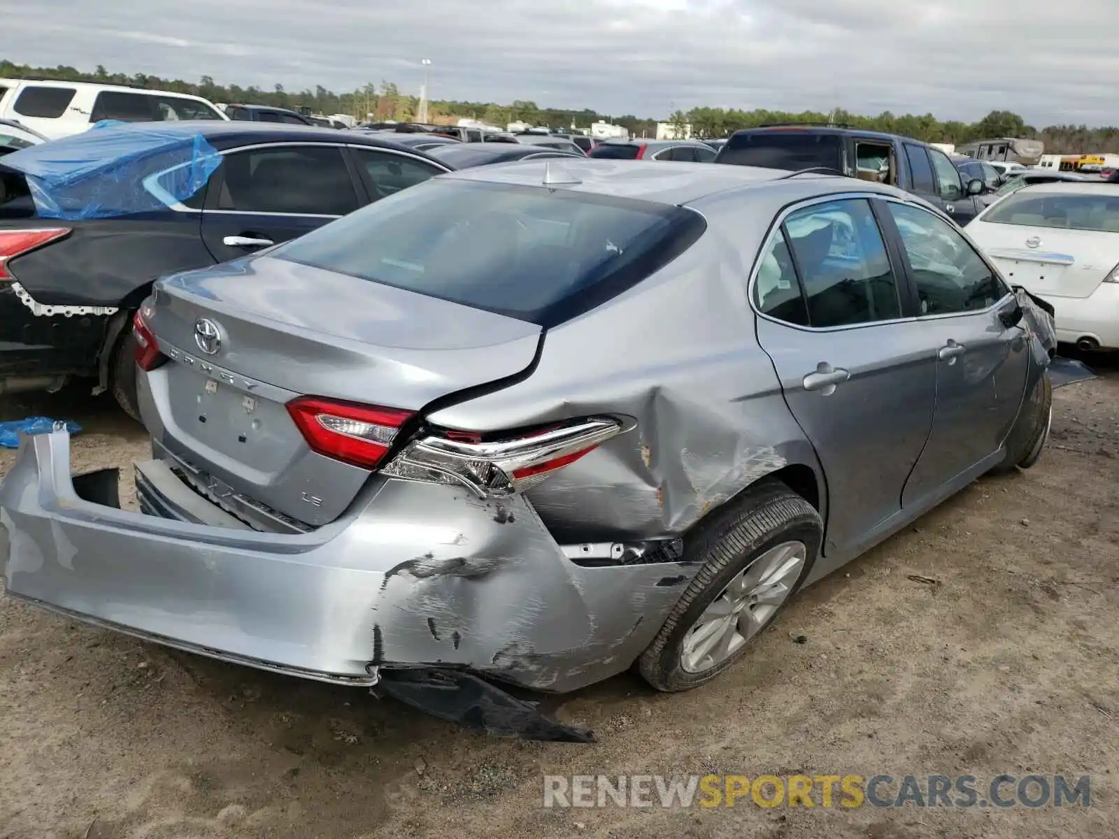 4 Photograph of a damaged car 4T1B11HK5KU770638 TOYOTA CAMRY 2019