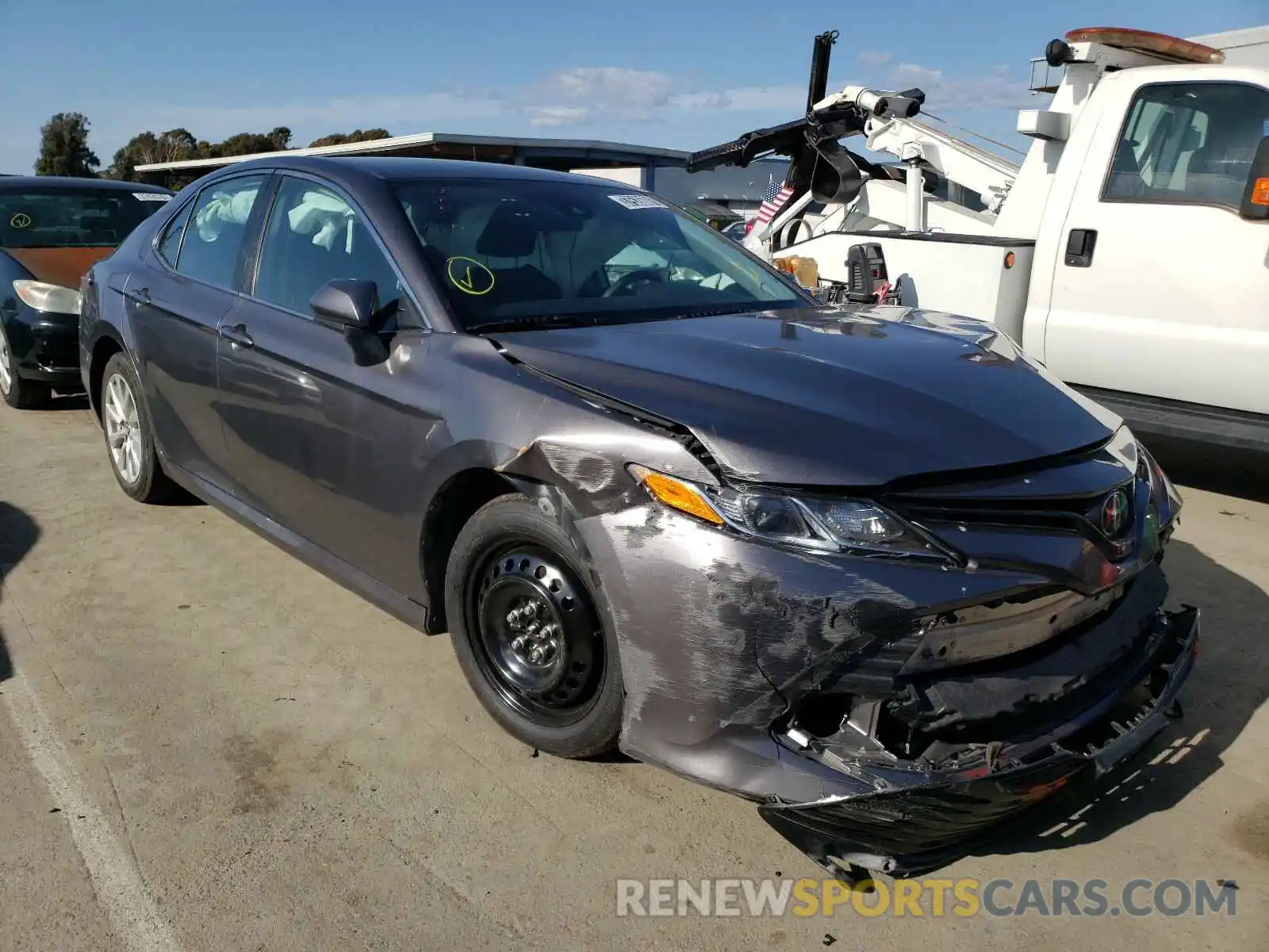 1 Photograph of a damaged car 4T1B11HK5KU770753 TOYOTA CAMRY 2019